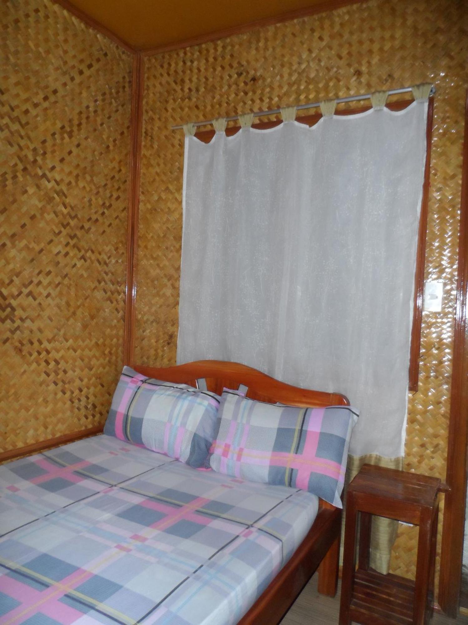 Victoria Guest House And Cottages Puerto Princesa Zimmer foto