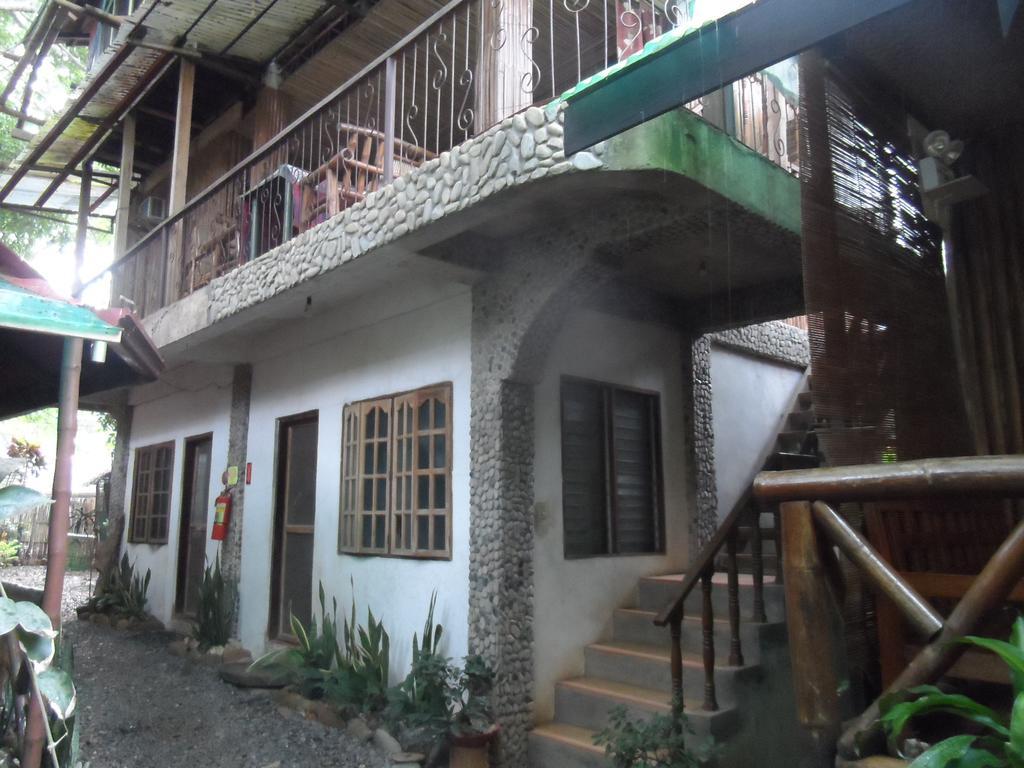 Victoria Guest House And Cottages Puerto Princesa Exterior foto